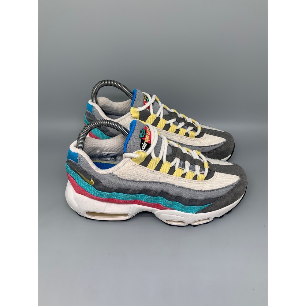 Nike Air Max 95 Multi-Color Running Shoes DN4371-001 Women's Sz 7 / 5.5Y